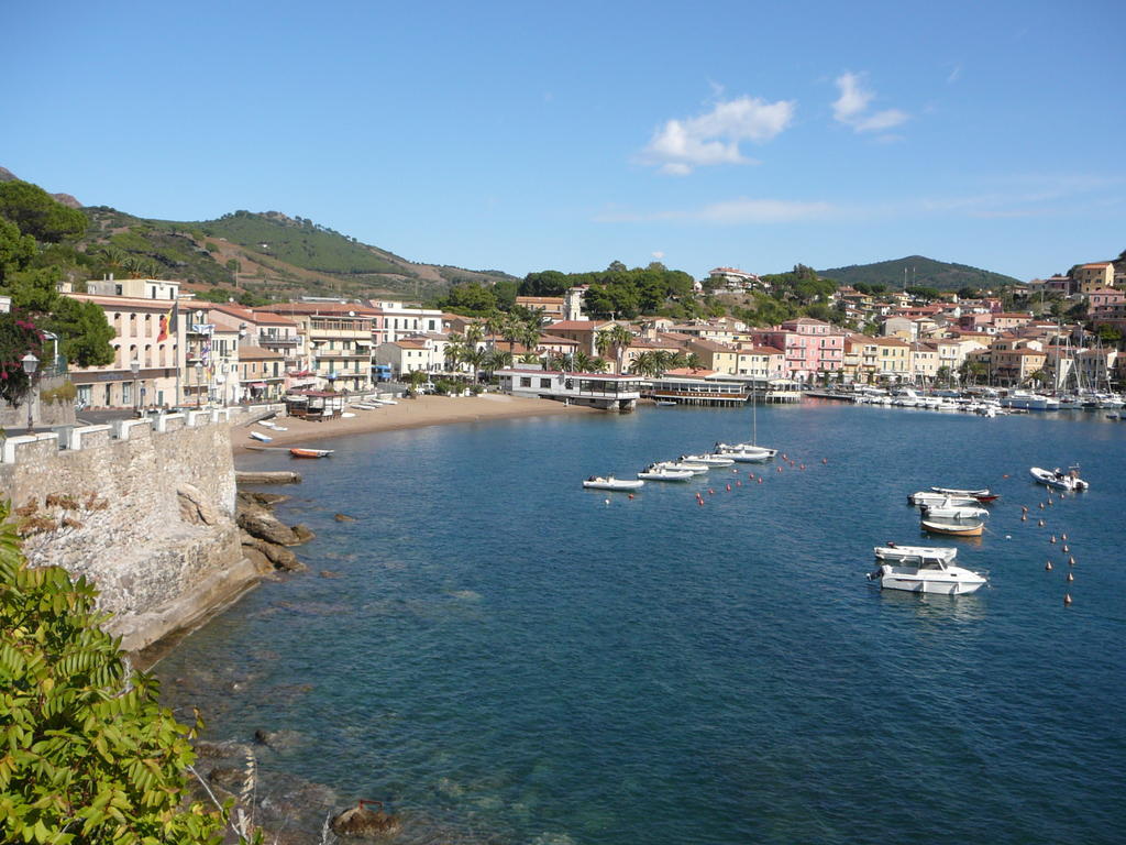 Affittacamere Vista Mare Porto Azzurro Exterior foto